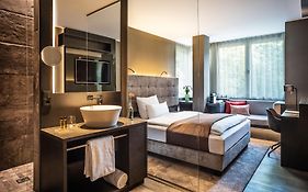 SAKS Urban Design Hotel Frankfurt